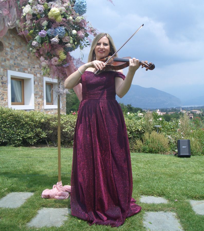 Prima immagine: La violinista per il tuo matrimonio a 
Ternate